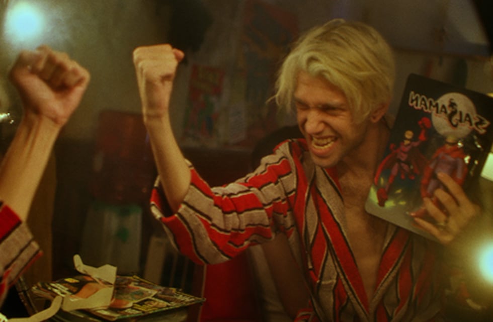 Bhavi presentó el videoclip de “Para”