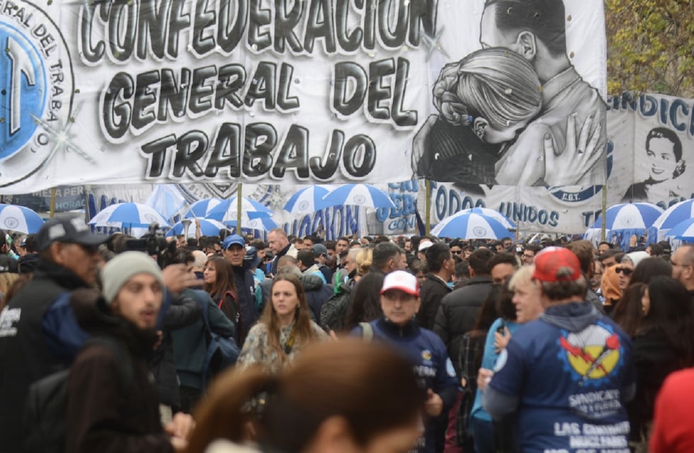 Se inició una nueva semana de tensión entre el Gobierno y los sindicatos, y se ratifica el paro de la CGT