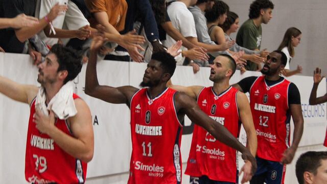 Pablo Bertone Oliveirense de Portugal