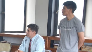 Adrián Ochoa, el femicida de Angelina Gonzales, escucha el fallo de la Justicia que lo condena a prisión perpetua por haber asesinado en mayo pasado a su exnovia Angelina Judith Gonzales, de 15 años.