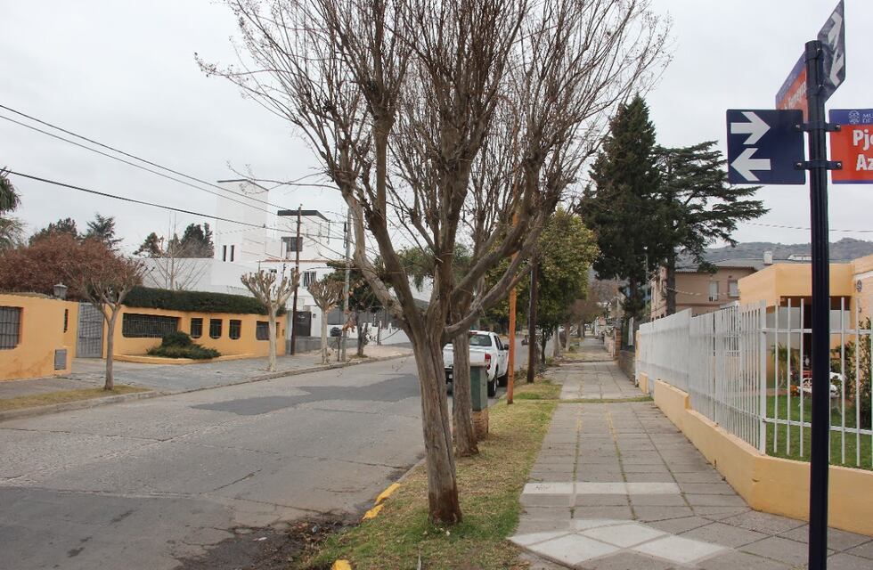 Carlos Paz: cambia el sentido de circulación vehicular en la calle gobernador Ferreyra del Barrio Santa Rita