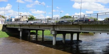 El hombre perdió la vida en el Río Suquía de Córdoba. (José Gabriel Hernández / La Voz)