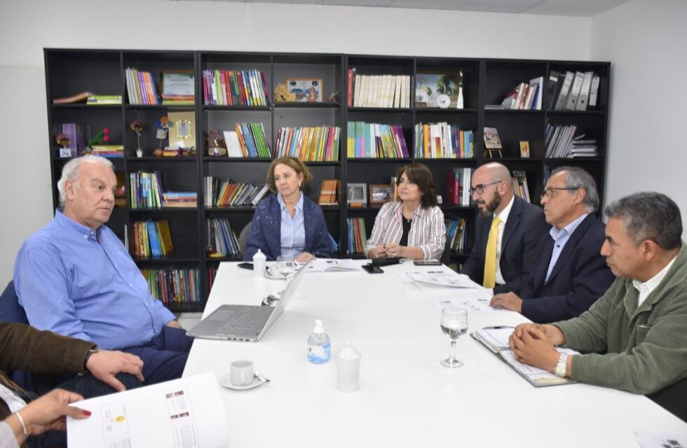 Patricio Ferrario, Coordinador General de la EATA de Tres Arroyos, se reunió con la ministra de Educación de Jujuy