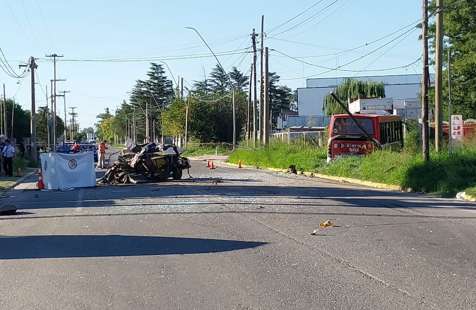 Video: así fue el múltiple choque en Córdoba, que dejó a un conductor muerto y a nueve personas heridas