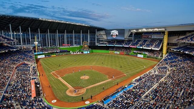 El mensaje estaba dirigido al "régimen cubano" | Imagen referencia del  LoanDepot Park de Miami.