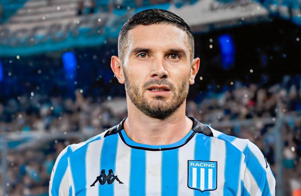 Amarilla y pelea con la defensa: el furioso arranque de “Maravilla” Martínez en el Belgrano-Racing