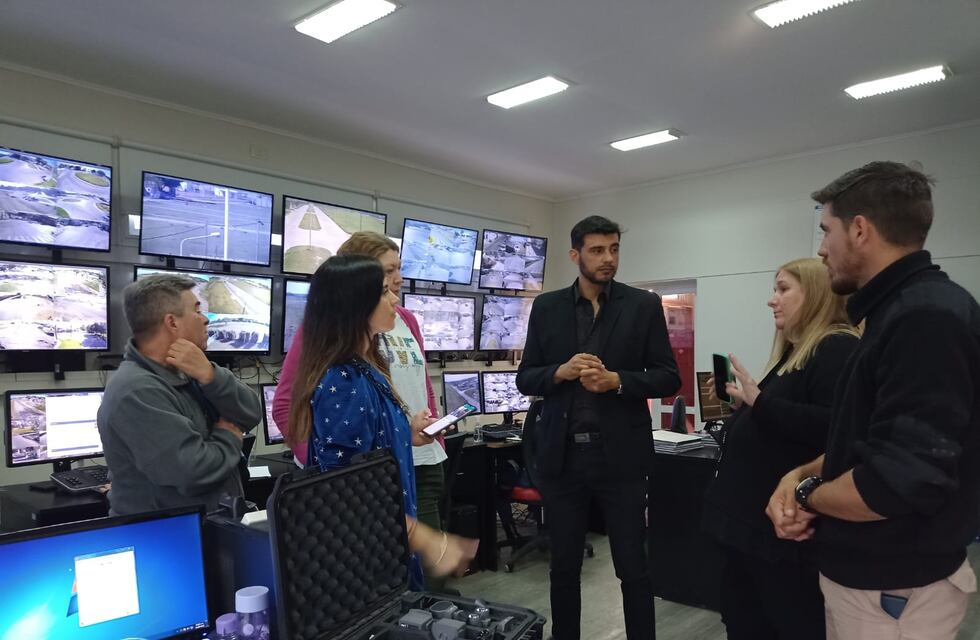 Funcionarios de San Jorge recorrieron el Centro de Monitoreo