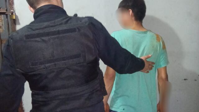Individuo fue detenido tras agredir a otro con un arma blanca.