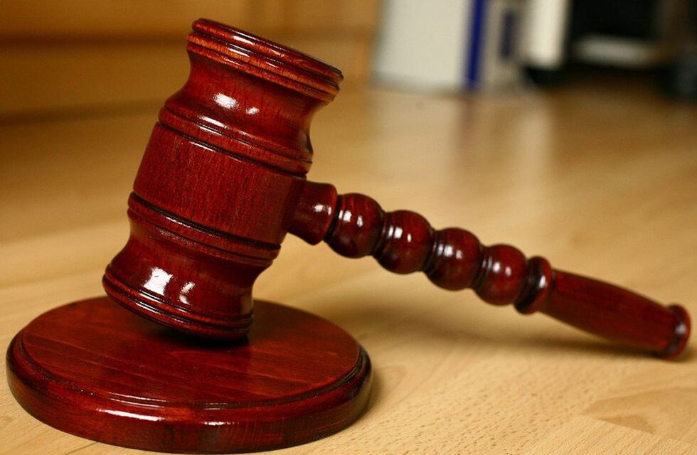 Tras divorciarse, una mujer podrá vivir junto a sus hijas en la casa que construyó con su ex pareja