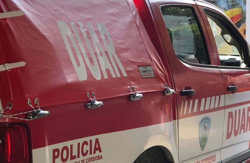 El tremendo siniestro vial que derivó en el rescate de tres personas en Córdoba