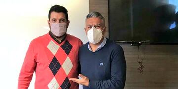 Juan Manuel Cavagliatto fue recibido por Chiqui Tapia (Twitter Claudio Tapia).