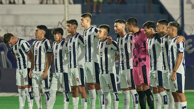 La Reserva de Talleres y el homenaje al "Hacha" Ludueña. (Prensa Talleres).