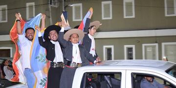 Integrantes de la Academía Municipal de Folclore "El Gaucho".