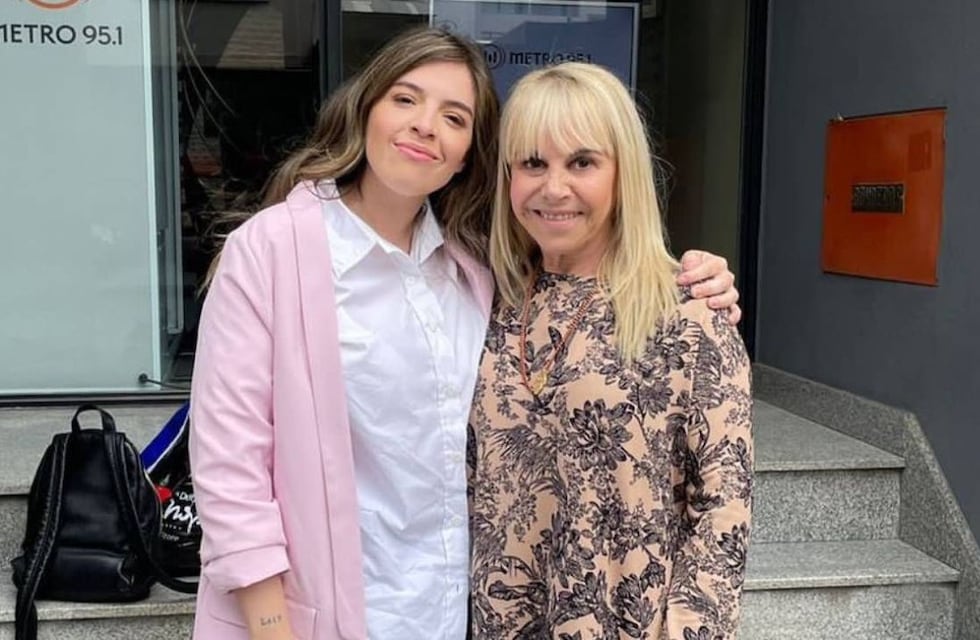 Por qué se pelearon Claudia Villafañe y Dalma Maradona