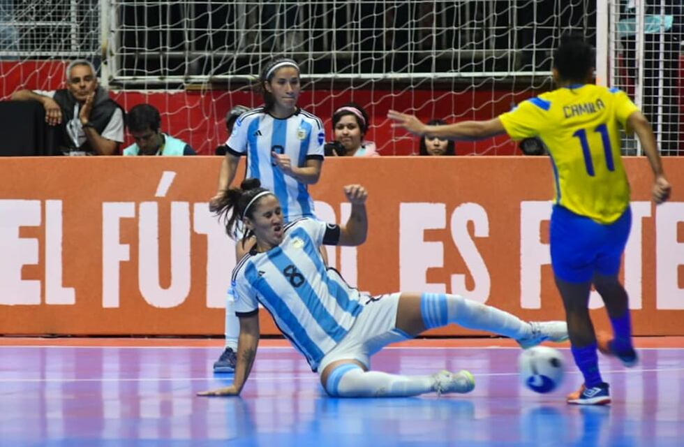 Copa América de Futsal femenino: Argentina no pudo con Brasil y se conformó con el subcampeonato en casa