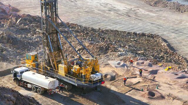 Perforación con sistema de diamantina.