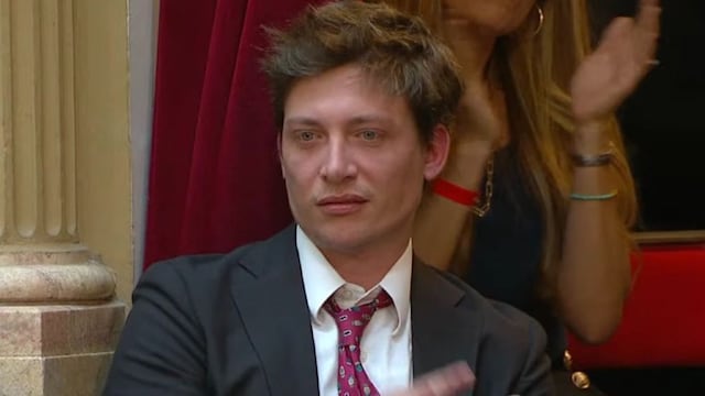 ¡Irreconocible! El increíble cambio físico de Santiago Caputo en 9 meses del gobierno de Javier Milei