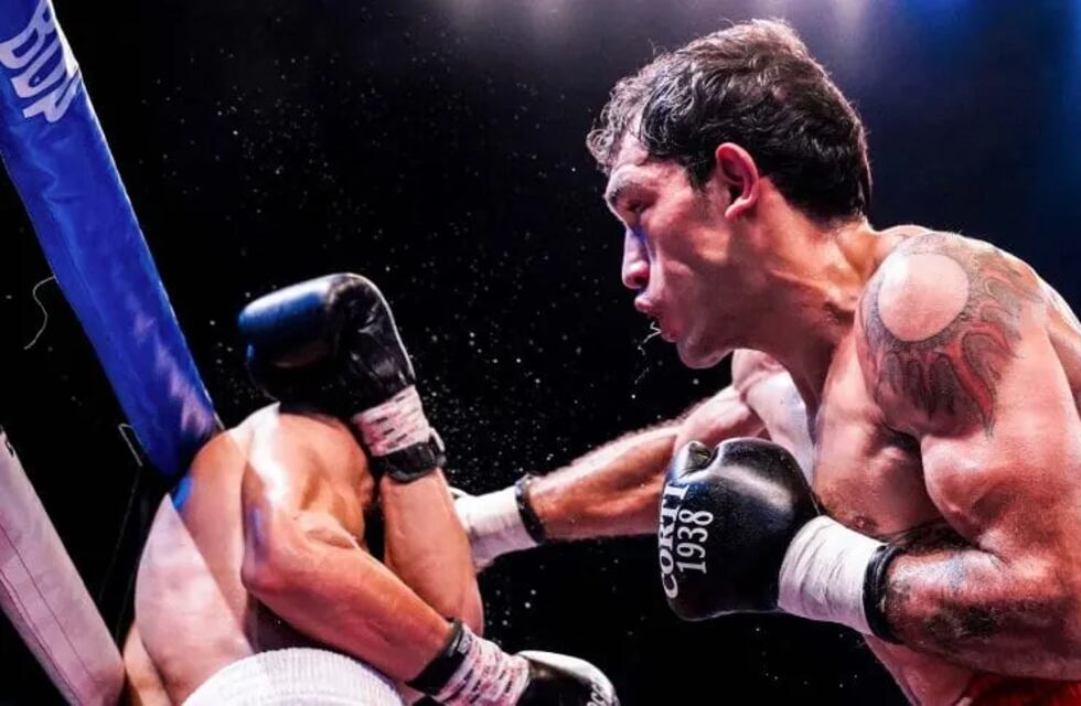 El mendocino Juan Carrasco mantuvo su cetro sudamericano en el mítico Luna Park