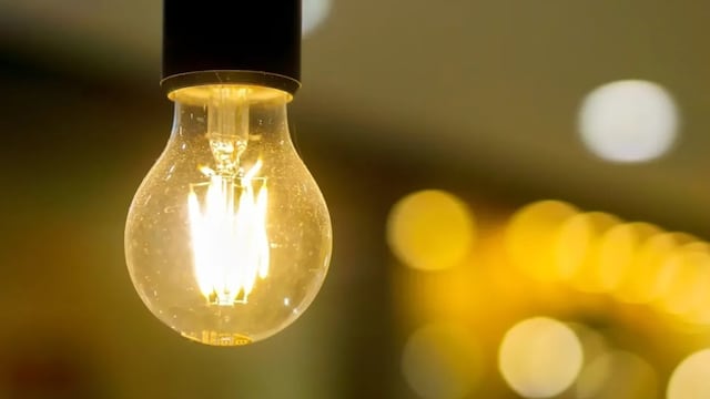 La estafa virtual circuló por WhatsApp y prometía promocione en el servicio eléctrico.