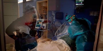 El índice de camas ocupadas en Córdoba llegó a índices críticos en junio (La Voz).