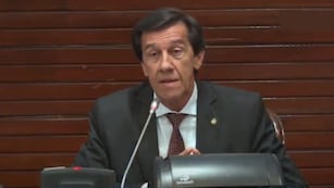 El gobernador Carlos Sadir concurrió a la Legislatura de Jujuy para inaugurar un nuevo período de sesiones ordinarias, lo que por primera vez ocurre un 1 de marzo, de acuerdo a la nueva Constitución provincial.