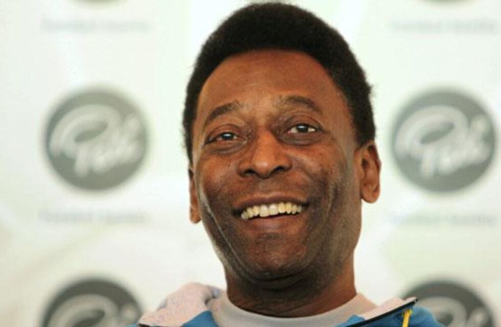 Pelé se recupera de la operación por un tumor del colon y su hija contó que “ya no siente dolor”