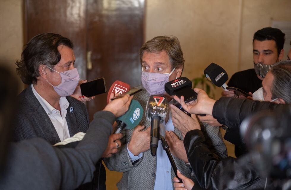 Rodolfo Suarez y Emir Félix acordaron esperar para definir nuevas restricciones en San Rafael