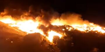 Ushuaia: presumen que el incendio en el depósito de cubiertas fue intencional