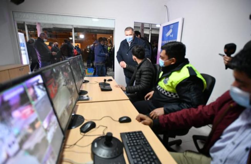 La Cocha: quedaron inaugurados un nuevo centro de Monitoreo, pavimento, luminarias y maquinaria