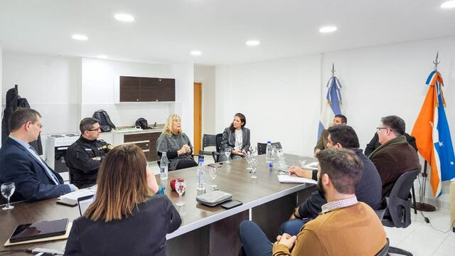 Se iniciaron las negociaciones para acordar un nuevo incremento salarial para efectivos de la Policía Provincial y del Servicio Penitenciario