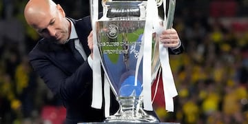 El mítico trofeo de la Champions League. (AP)