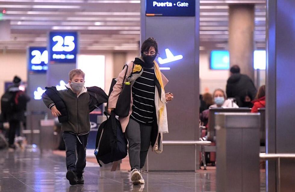 Flybondi vuelve a Mendoza, esta vez, desde Aeroparque