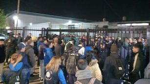 Denuncian que despidieron a 50 trabajadores de la empresa.