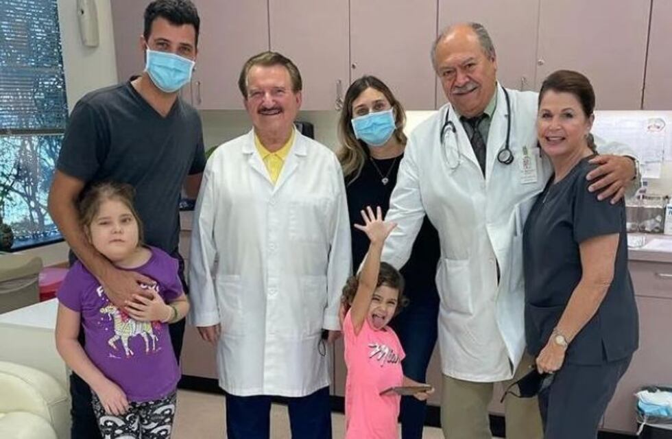 Córdoba: Delfina volvió a casa tras dos meses de luchar contra un tumor, en Estados Unidos
