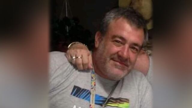 El reconocido entrenador de voleibol fue agredido por dos jóvenes y fue intervenido de urgencia en el Hospital del Carmen