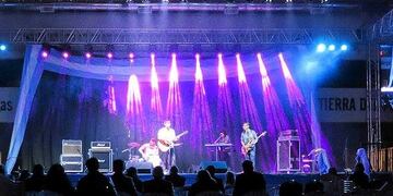 La Secretaría de Cultura y Educación de la Municipalidad de Ushuaia acompañará el recital que diferentes bandas de rock brindarán en la Casa de las Juventudes