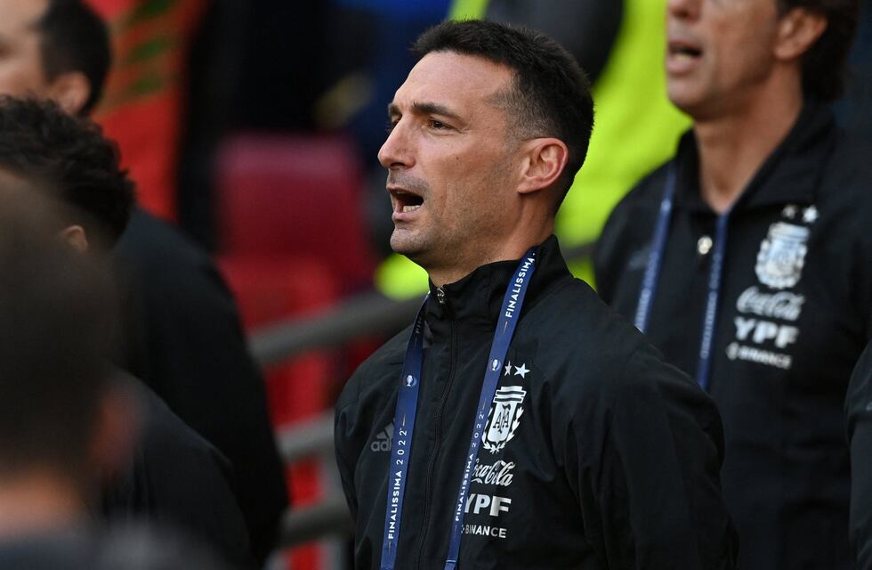 Lionel Scaloni seguiría al frente de la Selección después de Qatar: se reunió con Tapia y hay optimismo