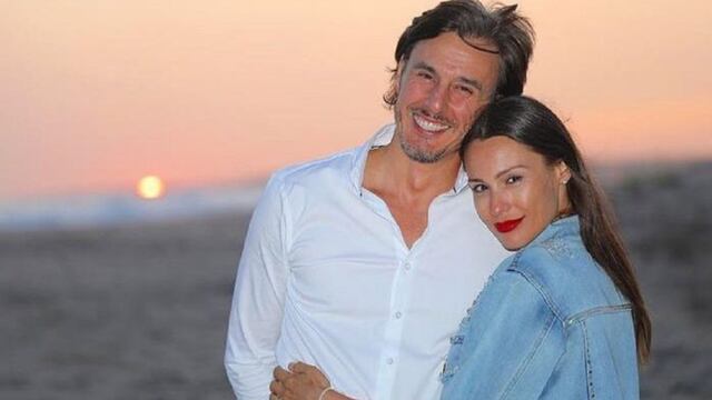 Pampita y su esposo.