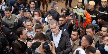 DANA en Valencia, el Rey de España fue abucheado y le arrojaron barro