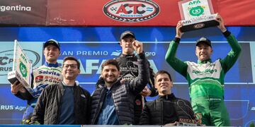 Viotti y Pullaro en el podio de la carrera del TC de Rafaela