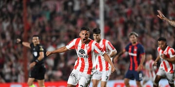 Instituto se puso en ventaja ante San Lorenzo por Gonzalo Requena (Facundo Luque / La Voz).