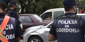 En Cañada y bulevar San Juan atropellaron a un limpiavidrios.