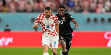 Mateo Kovacic fue unas de las mejores figuras de Croacia en la goleada 4-1 a Canadá. (AP)