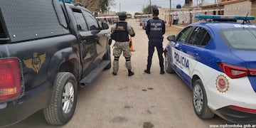 Allanamiento en barrio General Mosconi
