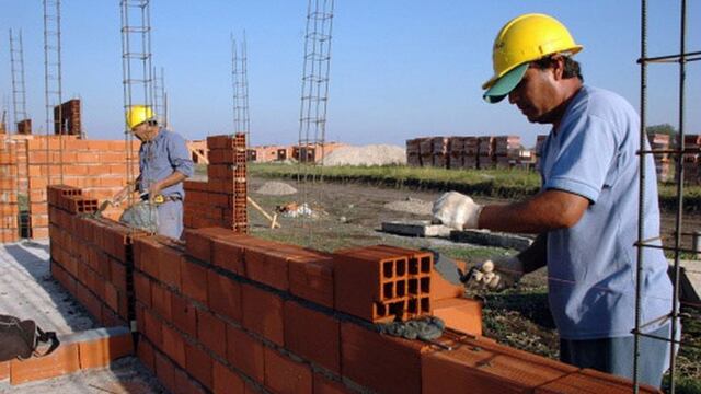 Con la obra privada paralizada lanzan precios máximos para materiales de construcción