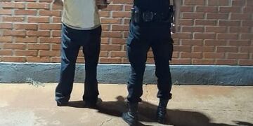 Fue detenido mientras intentaba robar en un taller mecánico en San Vicente.