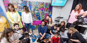 Con presencia del intendente Vuoto, cerró la muestra “Arte en azul”