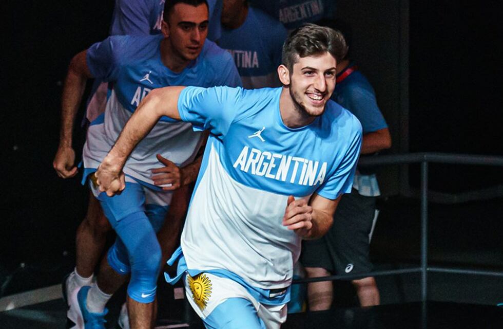 Leandro Bolmaro cada más cerca de jugar en Minnesota Timberwolves de la NBA