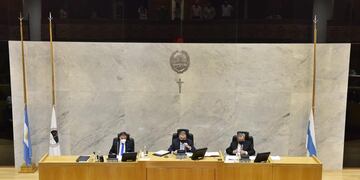 La medida fue aprobada casi de forma unánime, obteniendo 46 votos positivos y sólo dos negativos.