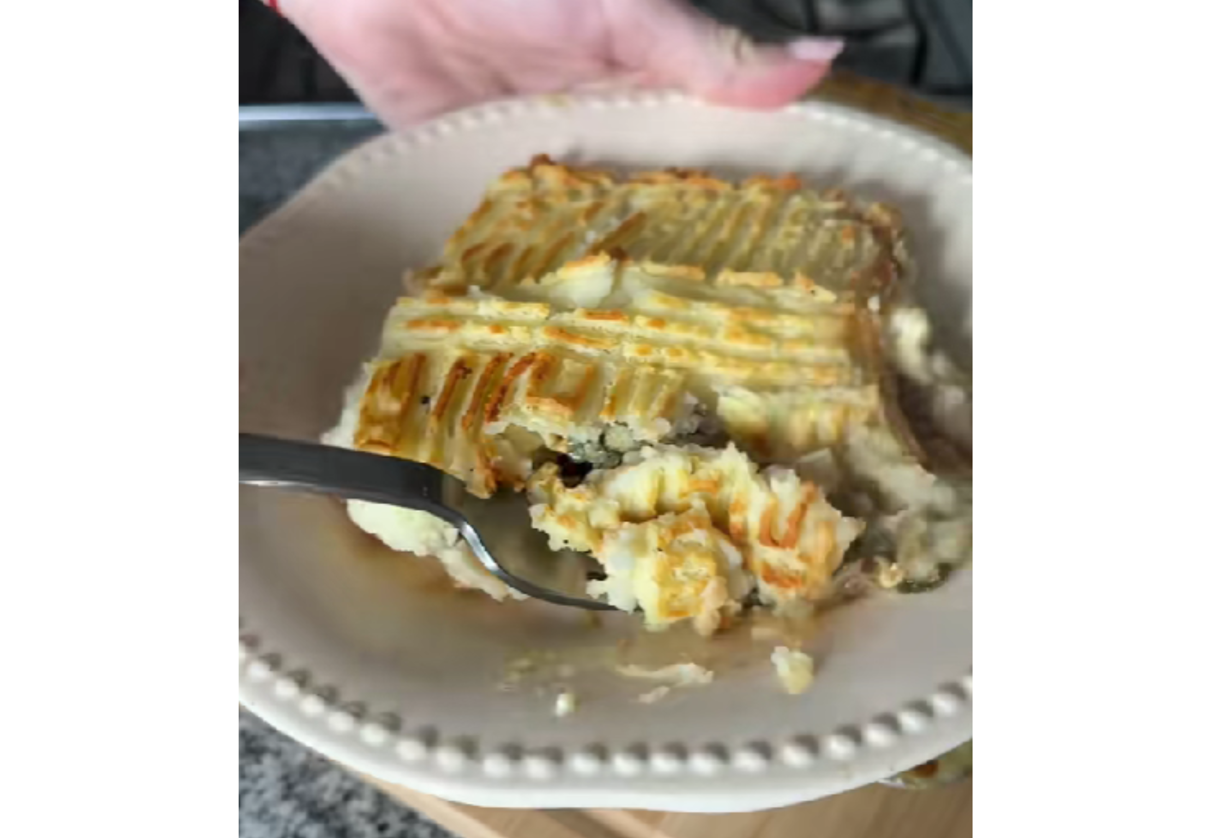 Así queda el pastel de papas.